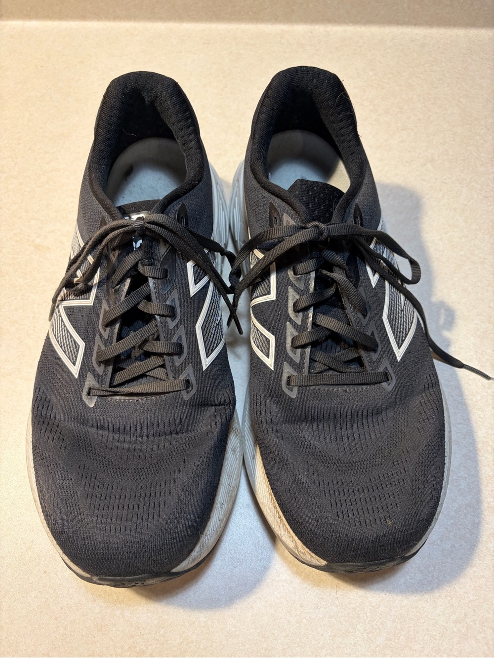 New Balance Men’s 880 Black Running Shoes
